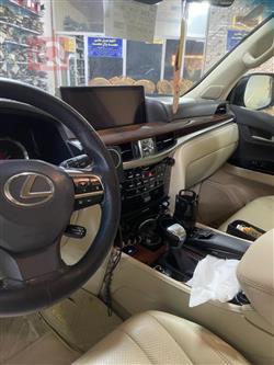 Lexus LX